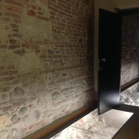 بيت ضيافة Arena Luxury 4*