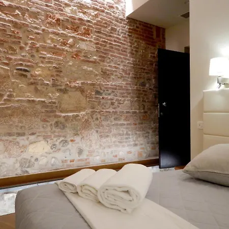 Arena Luxury Guest house