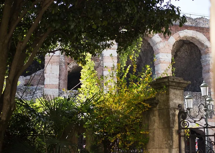 Arena Luxury Casa de hóspedes 4*