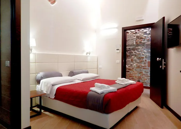 招待所 Arena Luxury